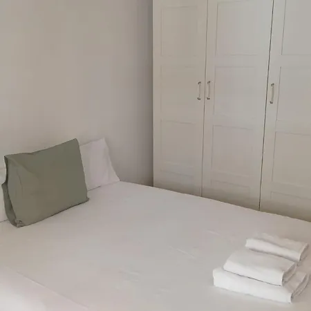 Los Remedios Coliving Guest house *